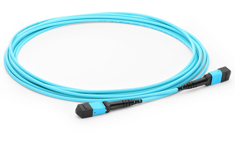 Šviesolaidinis MPO Patchcord