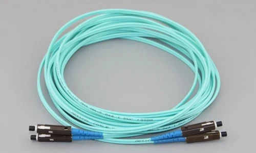 Šviesolaidinis MU Patchcord